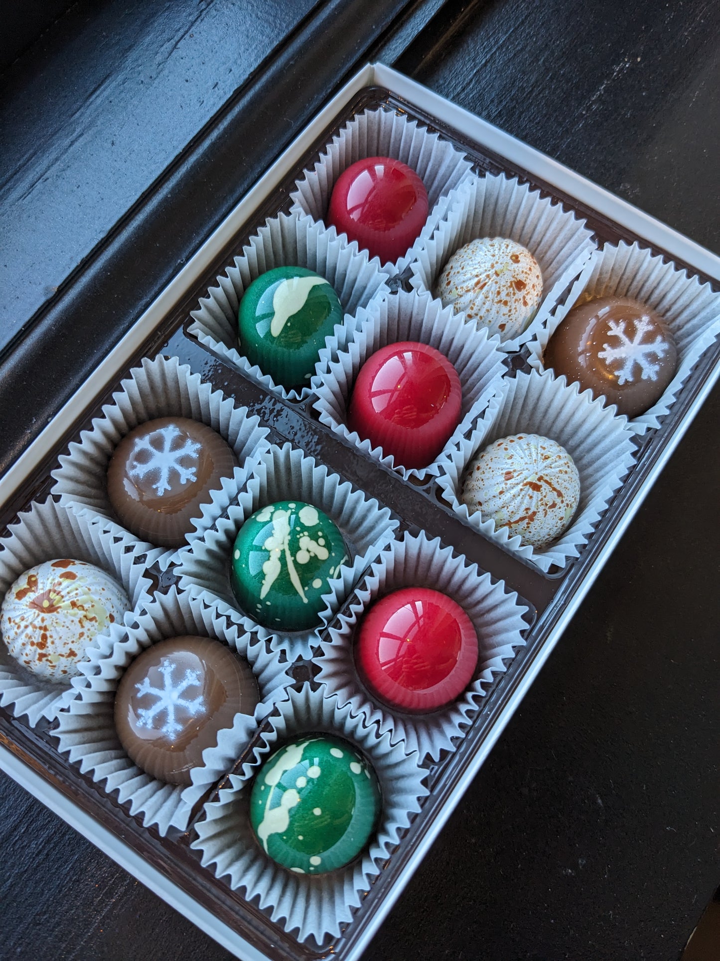 12 Piece Holiday Collection